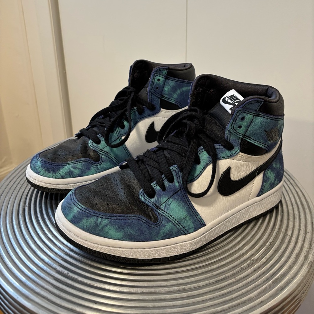 Air Jordan 1 Retro High OG TD 'Tie-Dye' - Picture 13 of 16